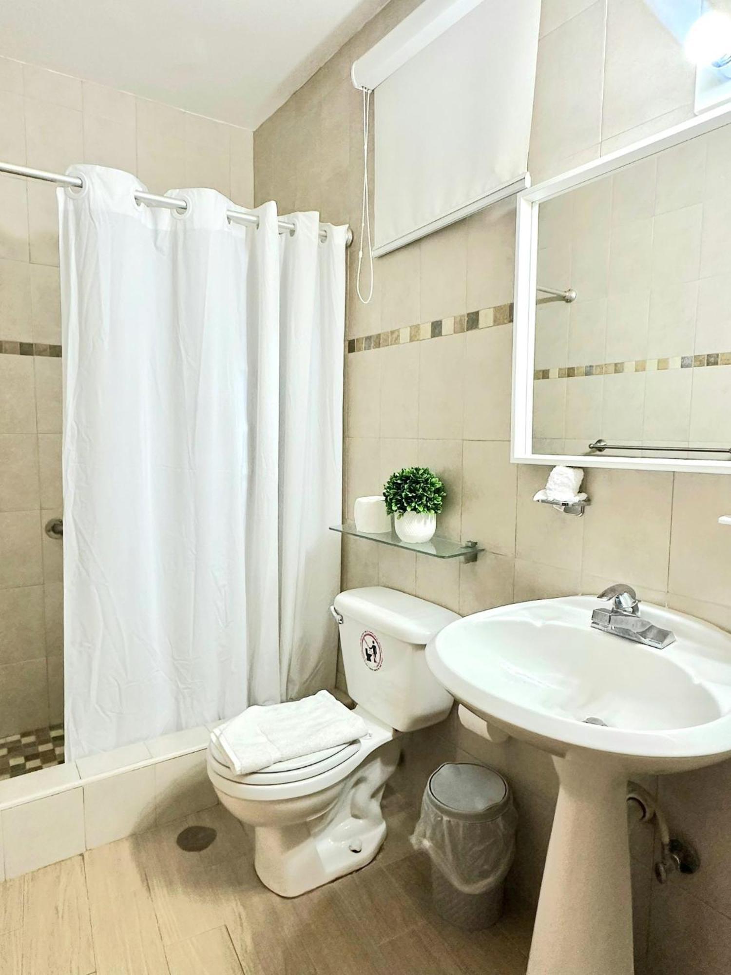 Nautilus By La Jamaca Hotels-Downtown La Parguera ลาคาส ภายนอก รูปภาพ