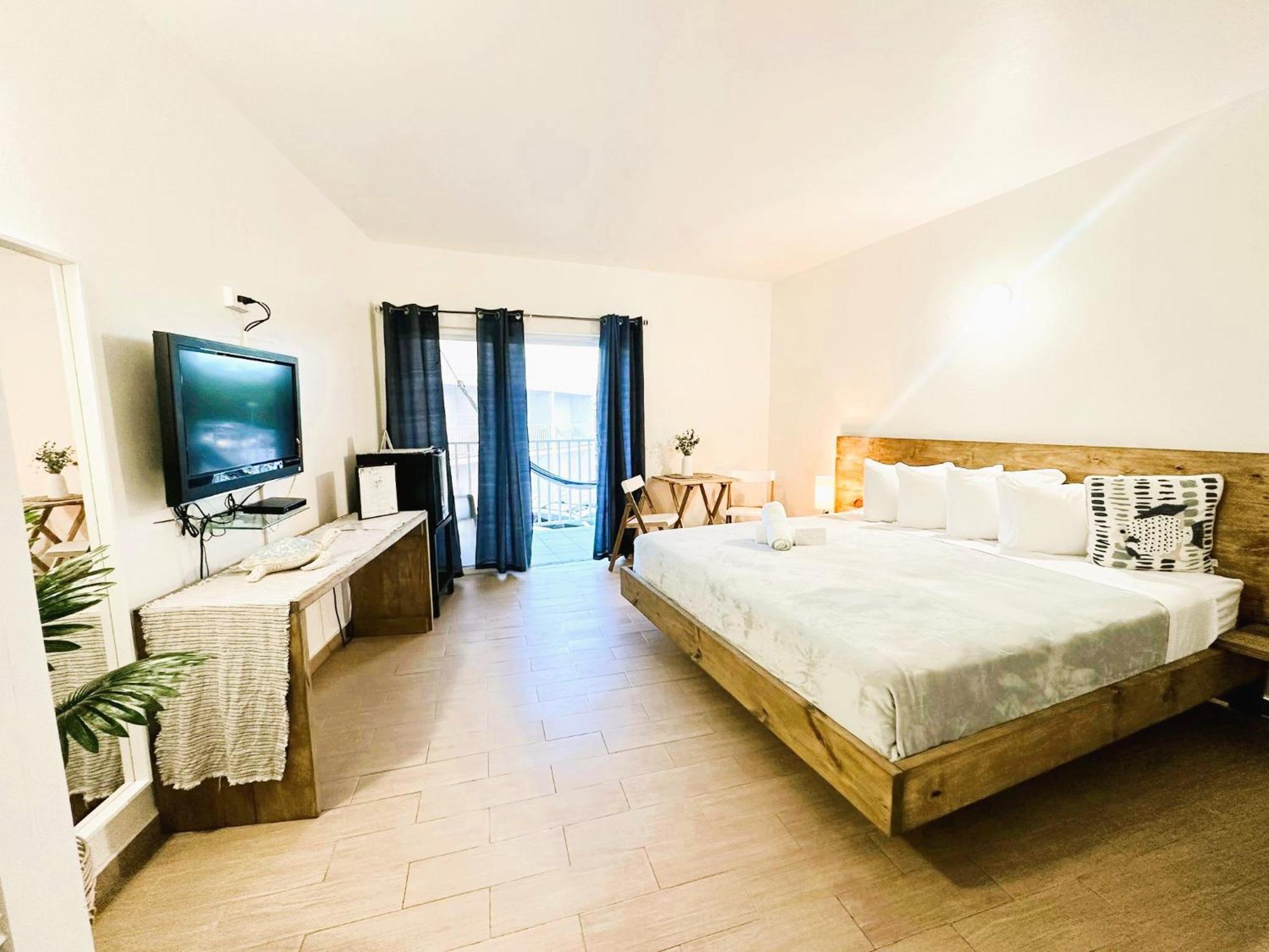 Nautilus By La Jamaca Hotels-Downtown La Parguera ลาคาส ภายนอก รูปภาพ